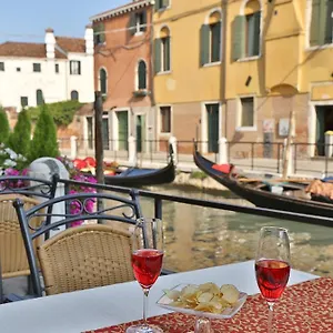 2* Affittacamere Casa Burchielle